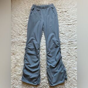 Alo Yoga Women’s Ruched Soft Sculpt Pant - Cosmic Grey